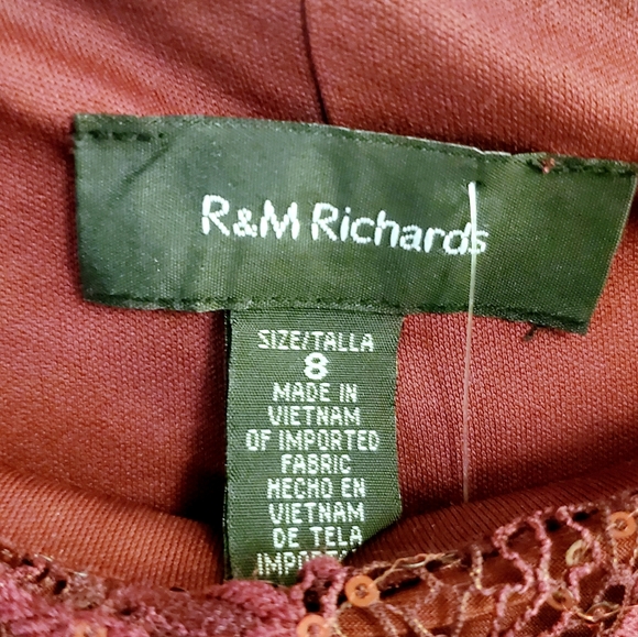 R&M RICHARDS Sequined Metallic Lace Capelet Dress in Merlot Asymmetric Poncho 8 - Picture 7 of 12